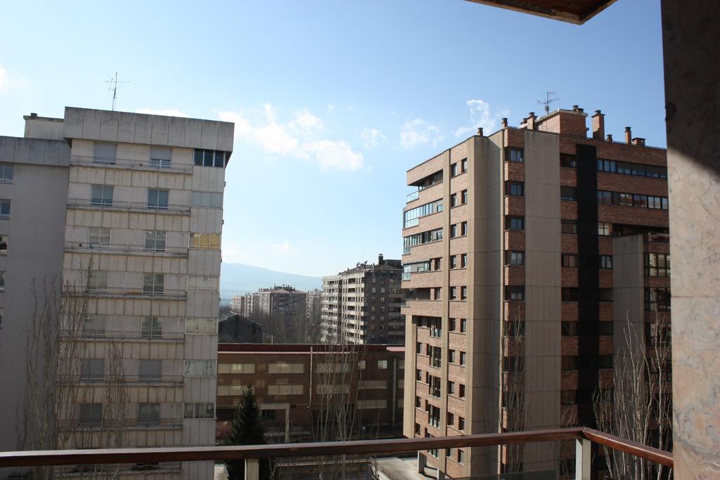 Apartamento Vuelta del Castillo Pamplona Quarto foto